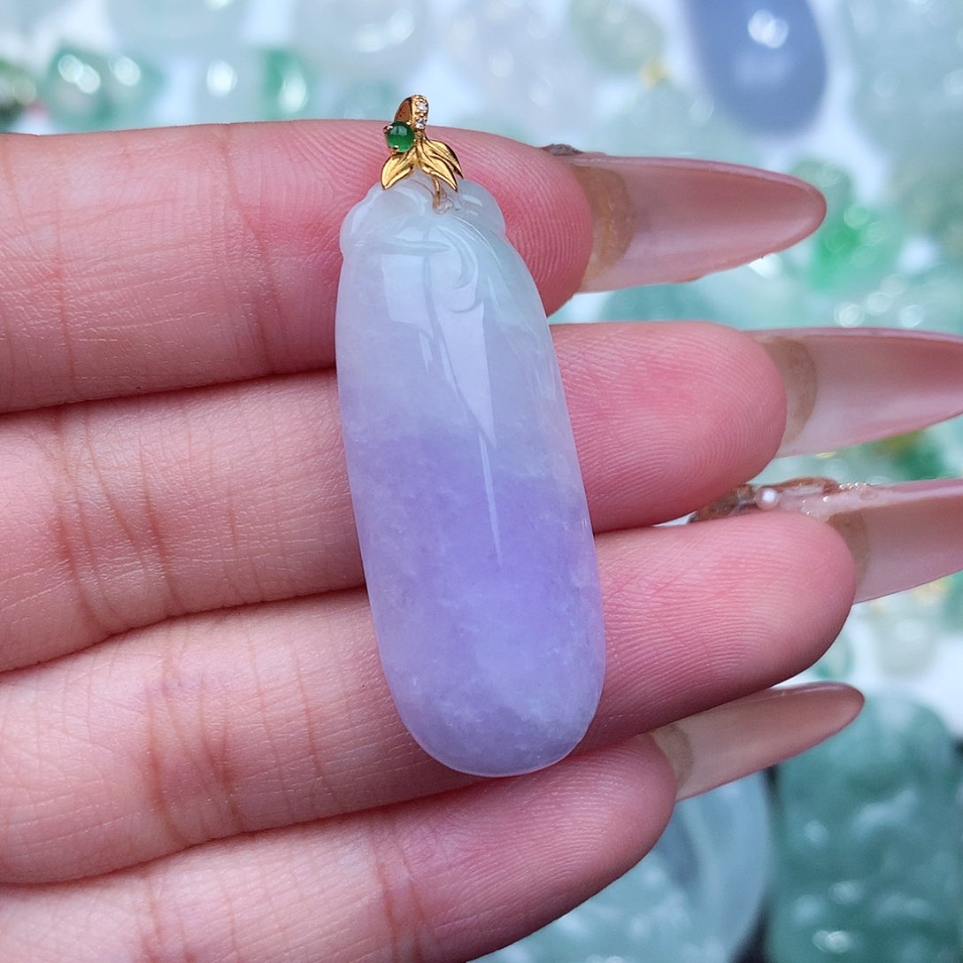 翡翠吊坠(不含链)18K金镶嵌