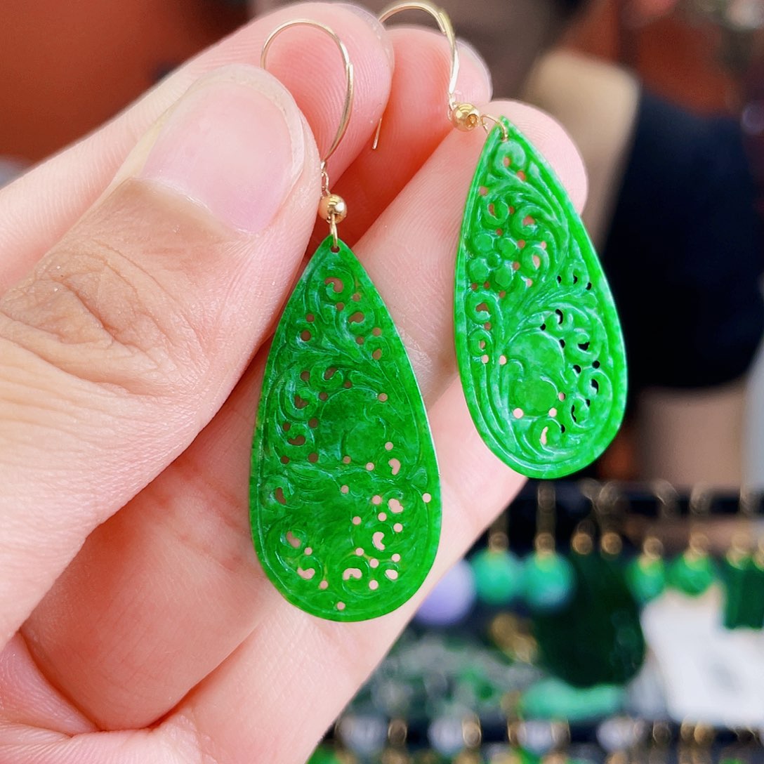 翡翠18K金镶嵌耳饰