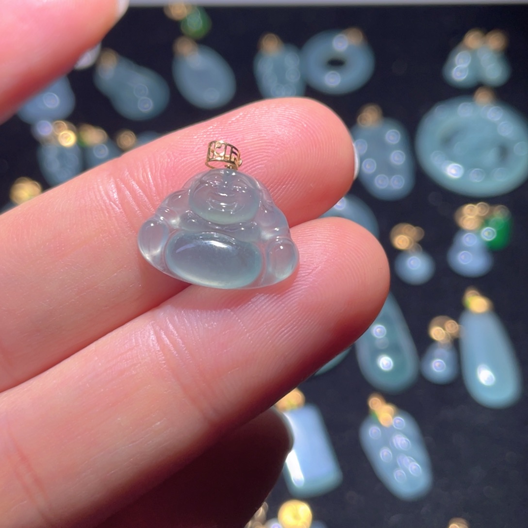 翡翠18K金镶嵌颈饰