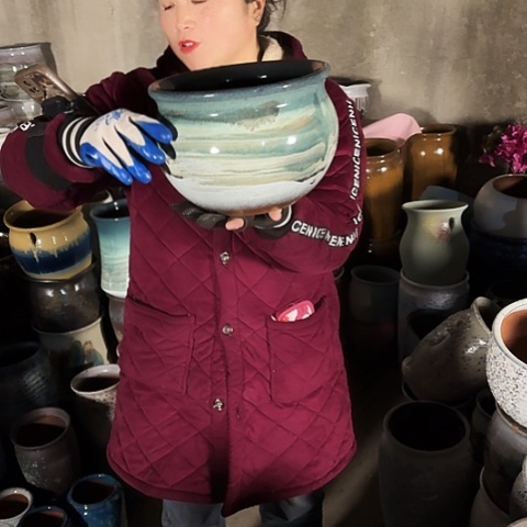 口25高18盆子盆子。