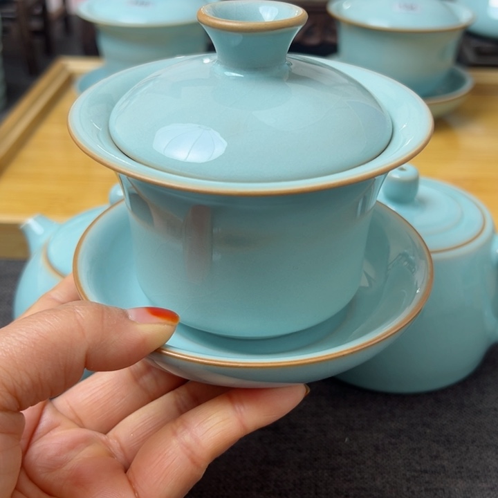 杯?****乐天青色马蹄盖碗微瑕