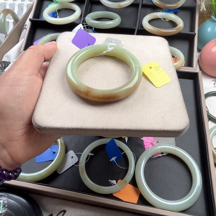 未镶嵌手镯和田玉玲珑美镯56.8