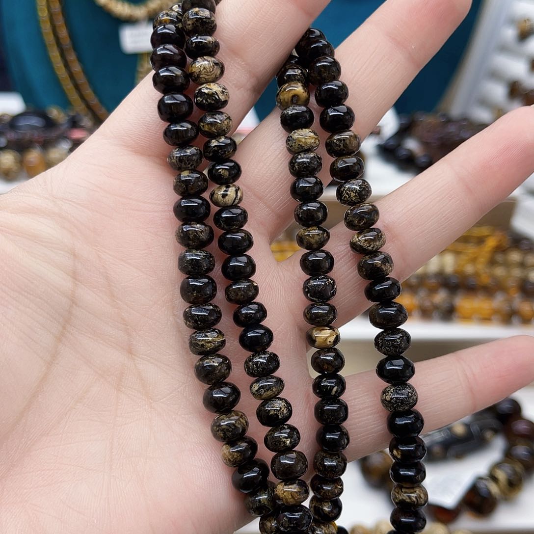 琥珀颈饰未镶嵌抚顺琥珀7