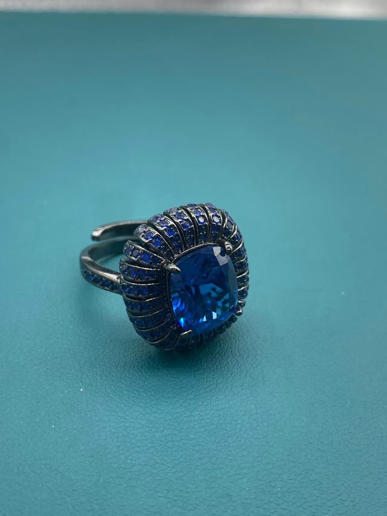 戒指  【星光璀璨 简单大器】ZJ203