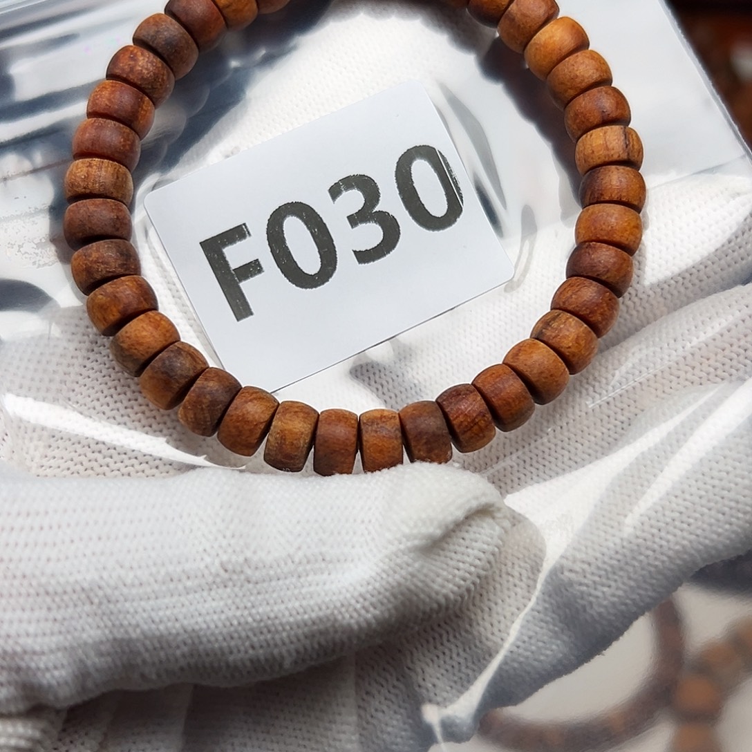 C***蛋贡木手串/手链58印