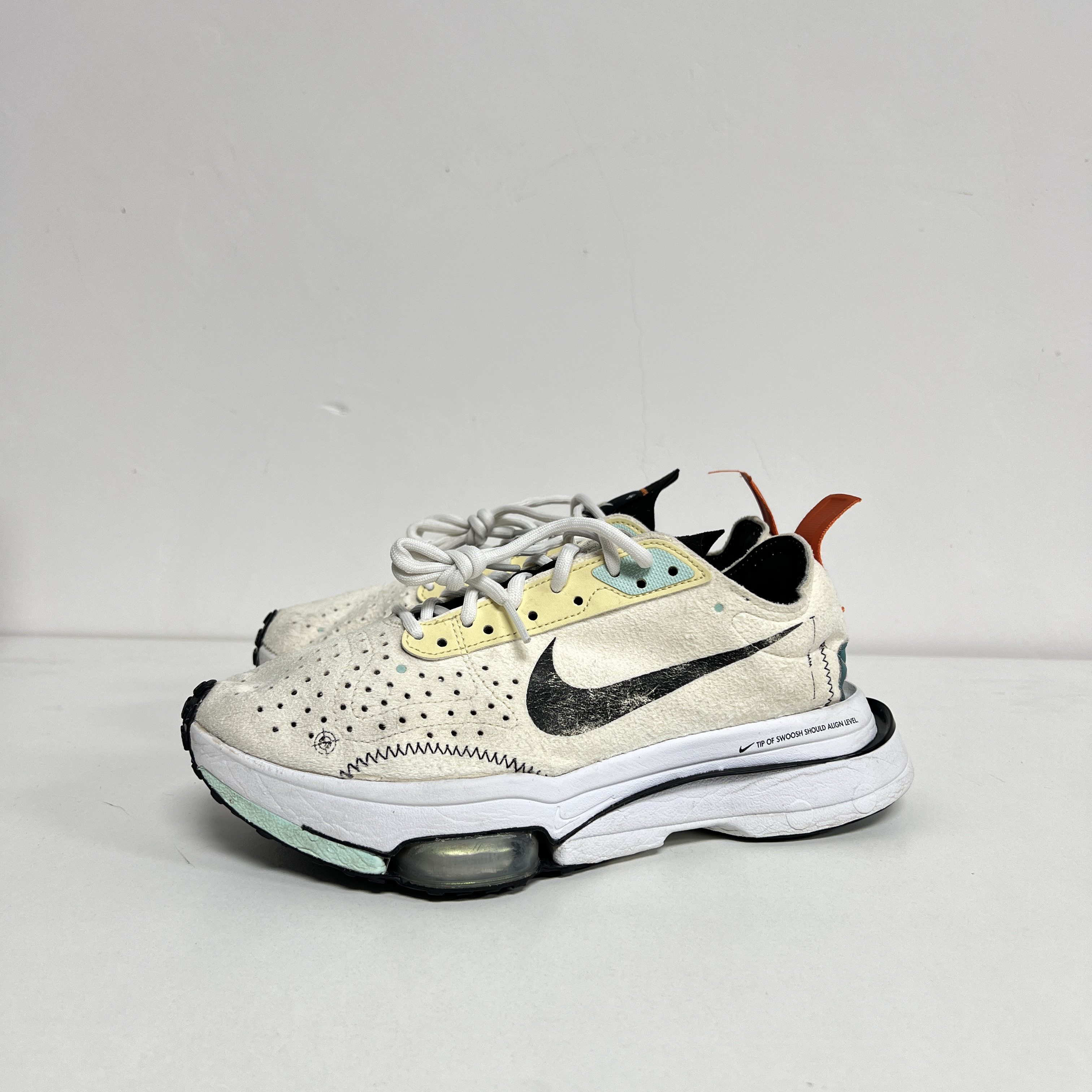 95新 maje 40码/内长250 Air Zoom type 白黄 休闲鞋