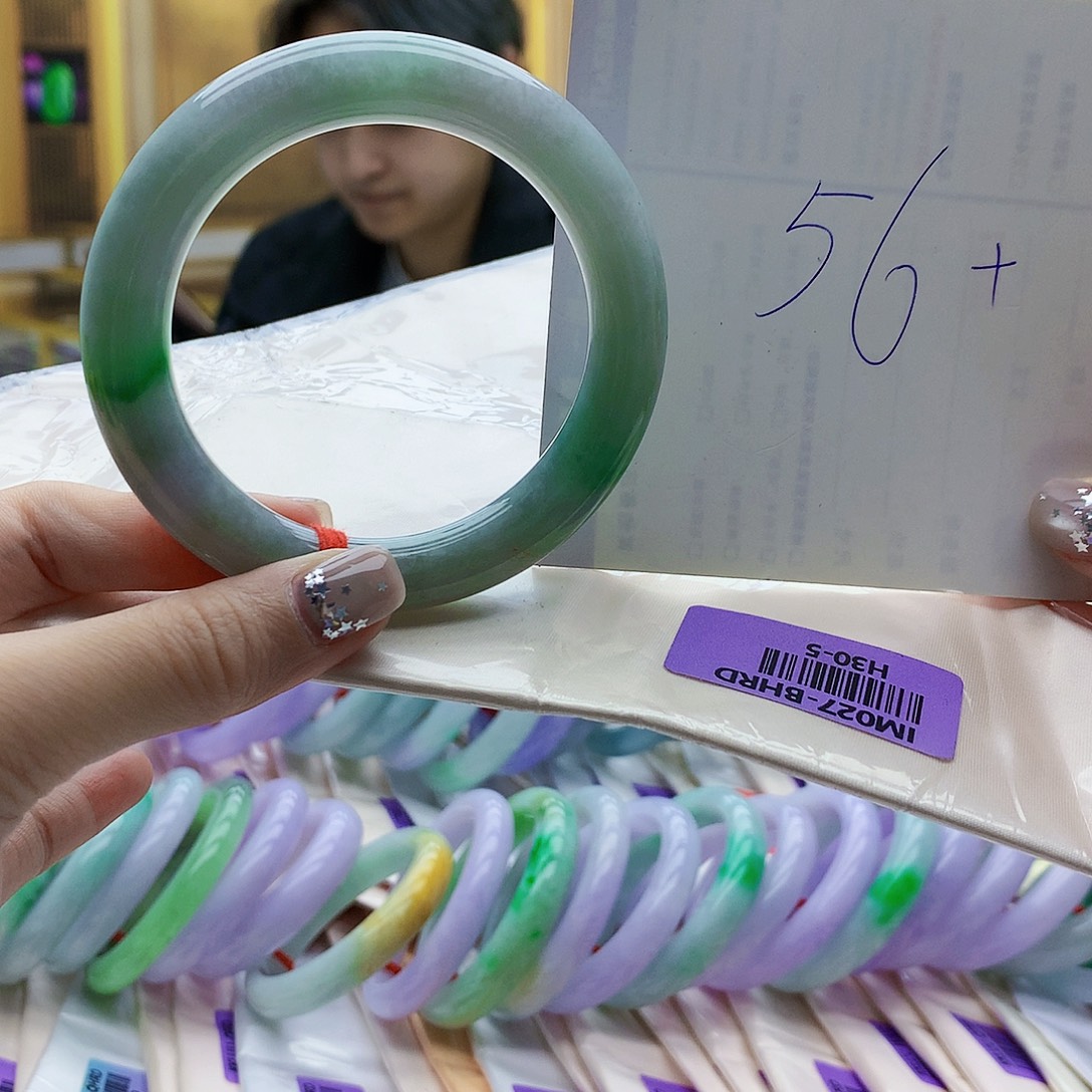 翡翠未镶嵌手镯bjj