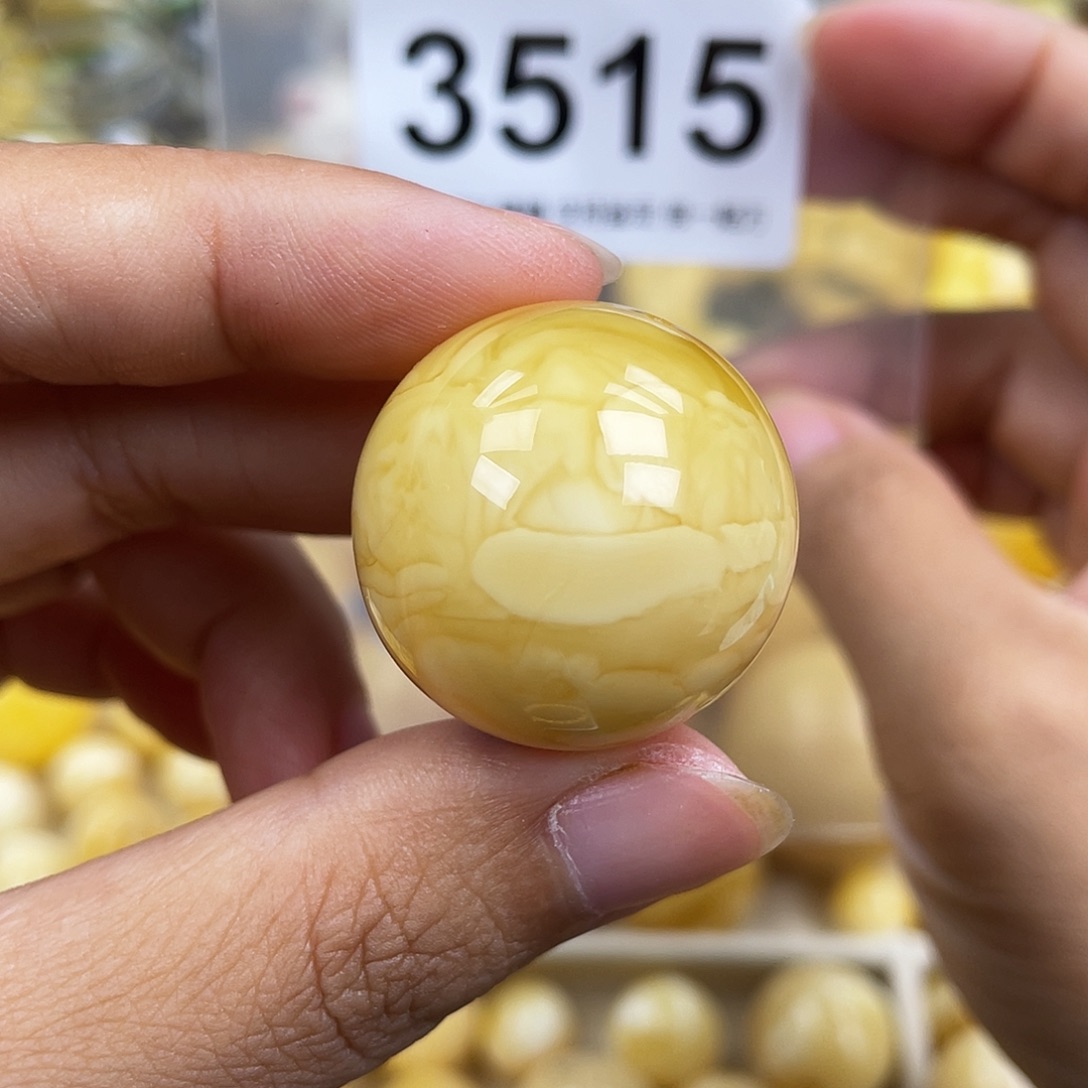 琥珀未镶嵌珠宝奇石27