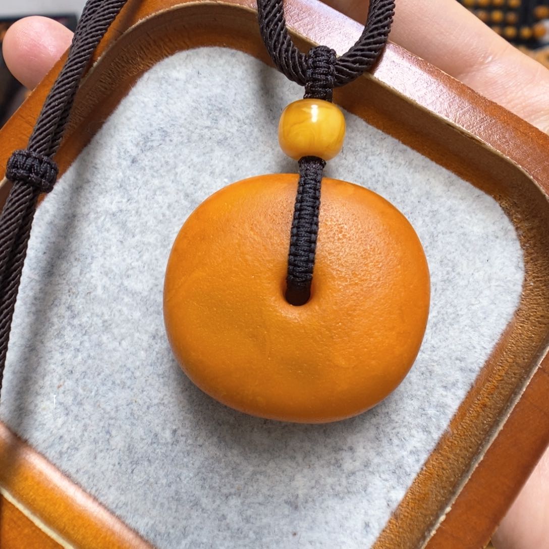 蜜蜡颈饰未镶嵌蜜蜡