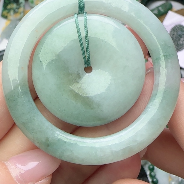 翡翠未镶嵌颈饰天然A货197