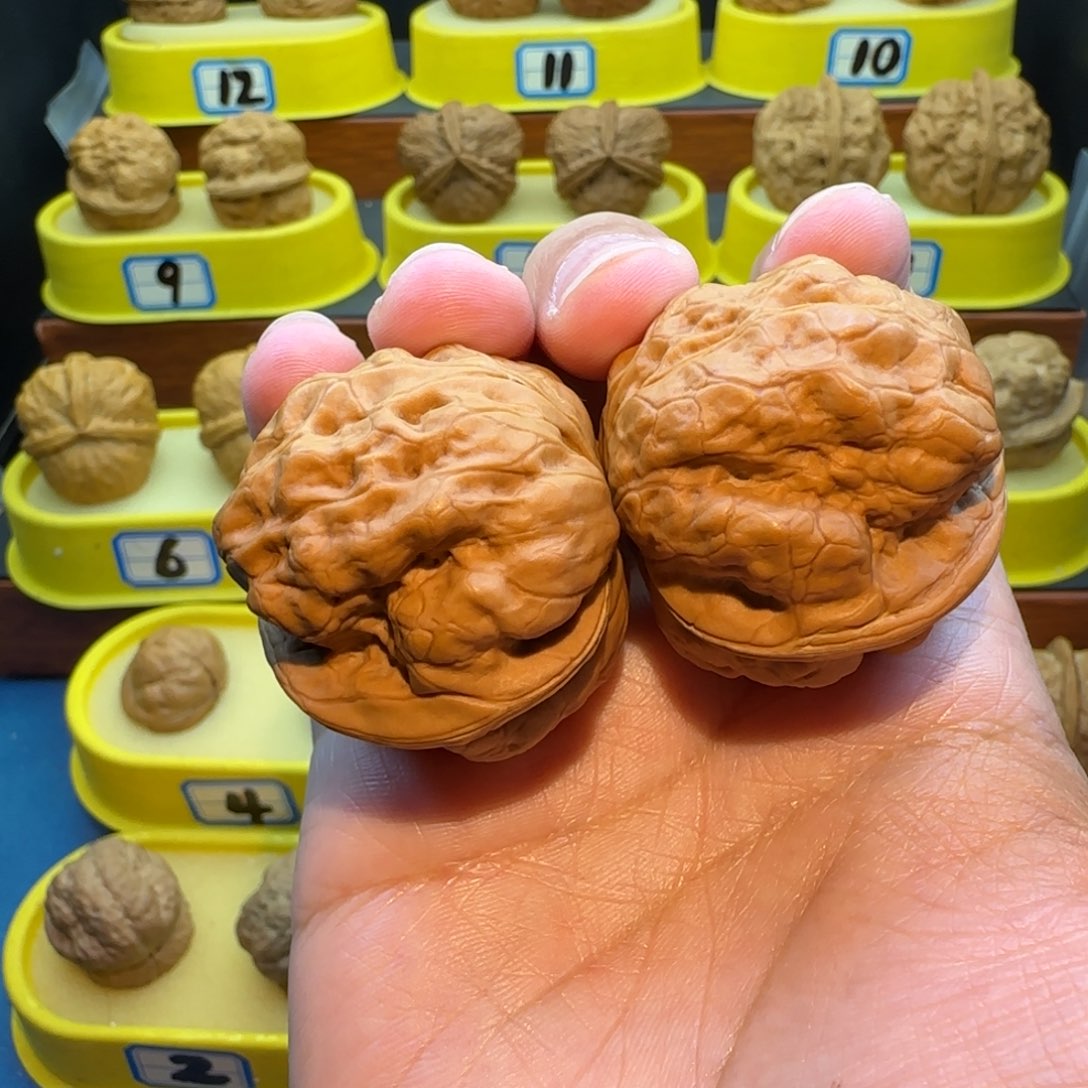 X***x桃核把件蟾祖核桃