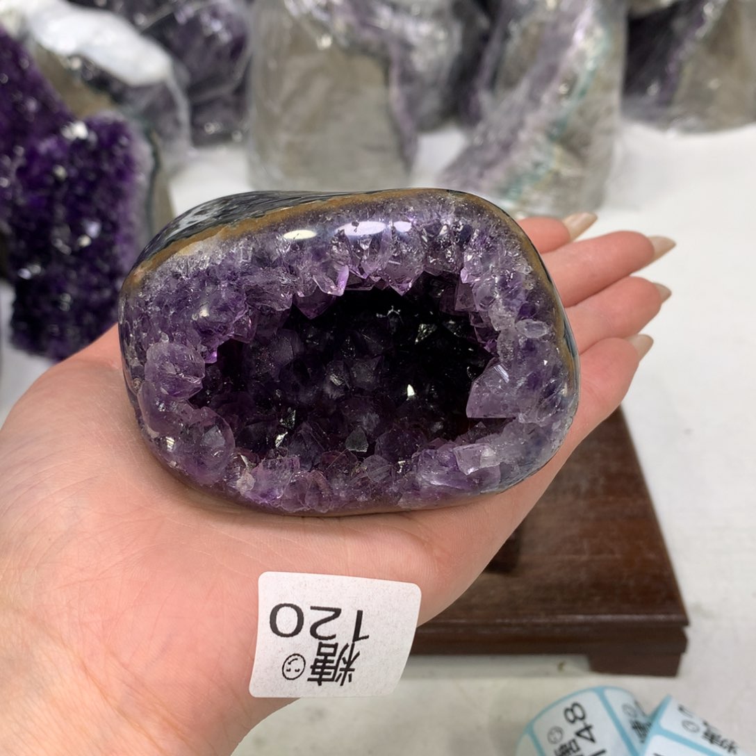 紫晶摆件未镶嵌水晶