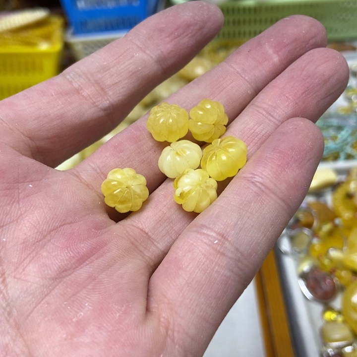 蜜蜡未镶嵌裸石多样性发货2个