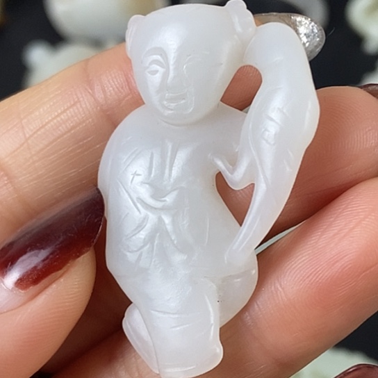 和田玉（糖玉）未镶嵌挂件