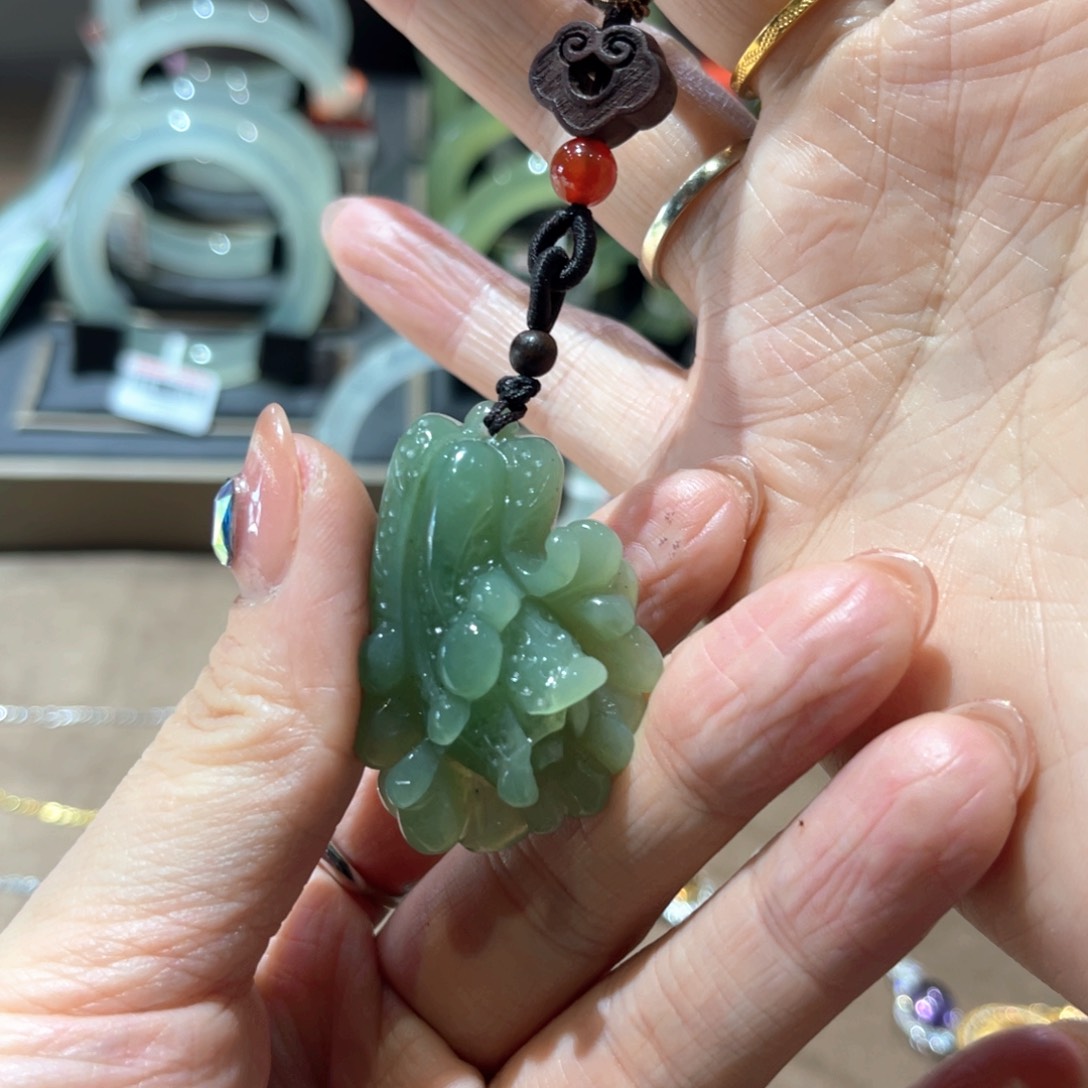 岫玉手镯未镶嵌手镯