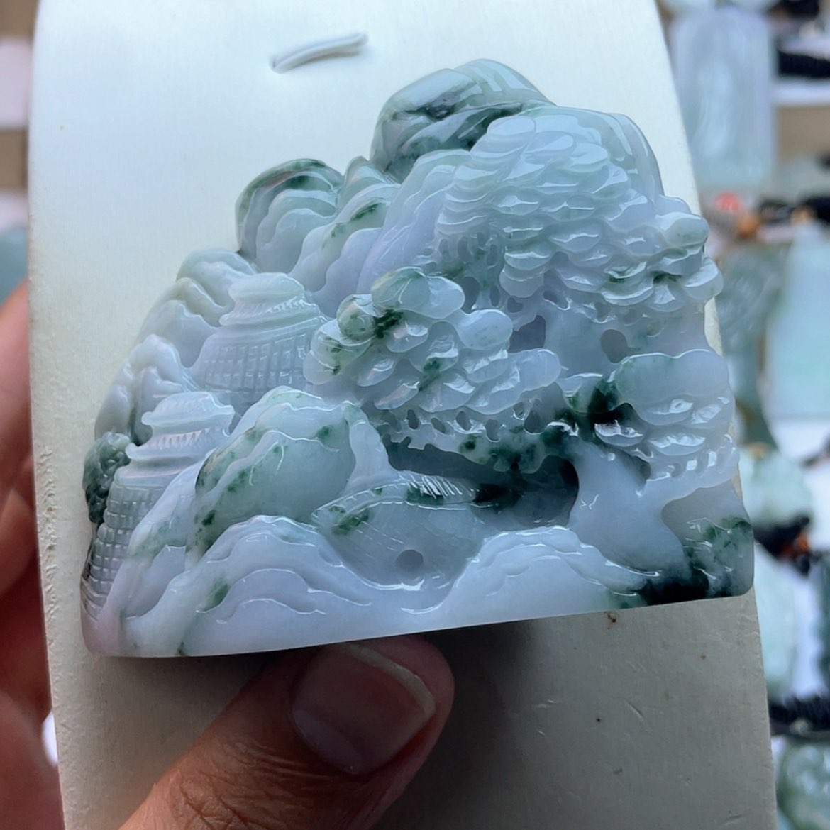 【闪购商品】颈饰未镶嵌翡翠做***人翡翠
