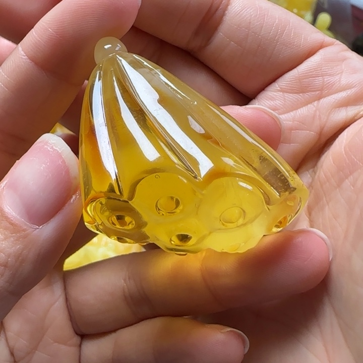 蜜蜡珠宝奇石未镶嵌