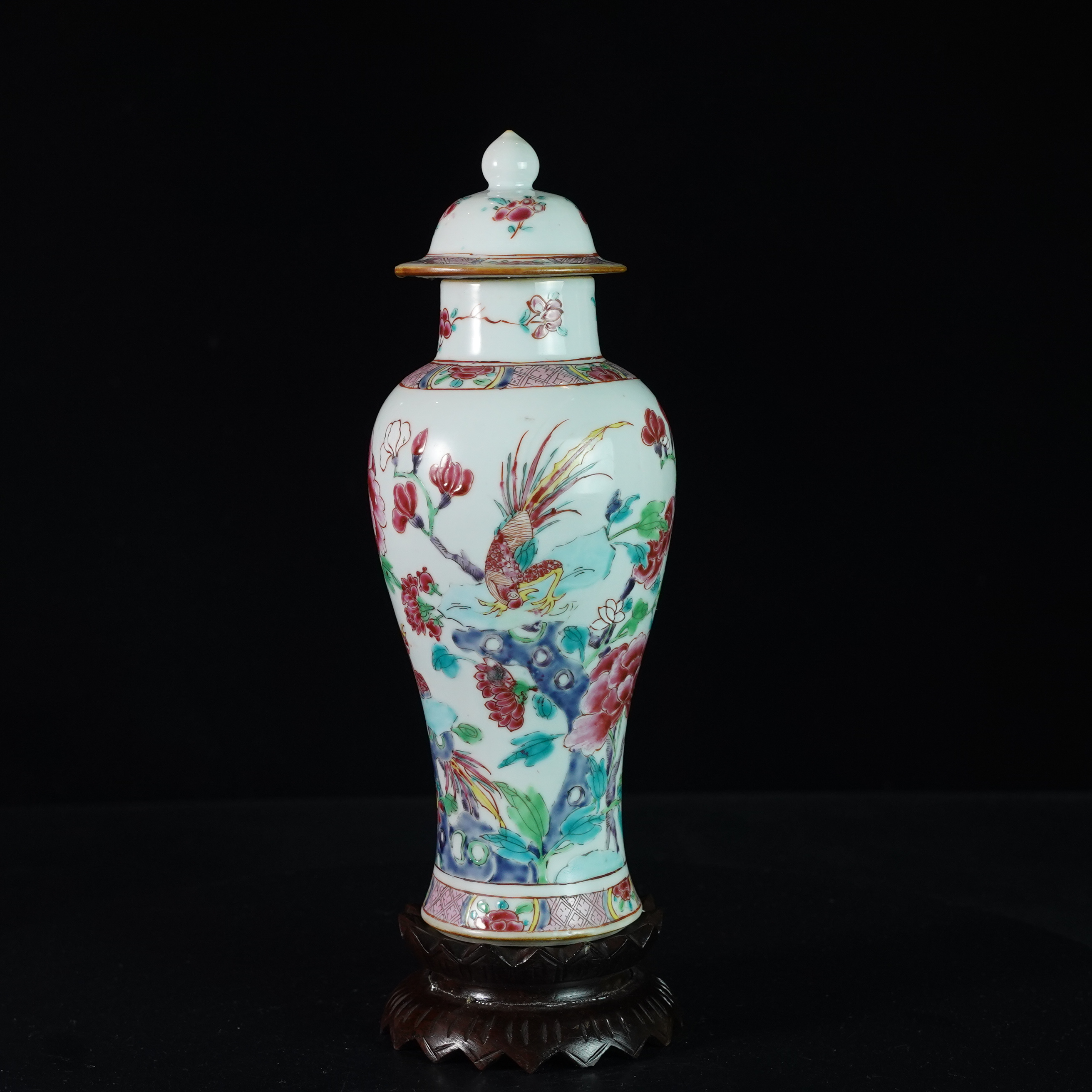 LEX250121001【十竹斋】清雍正粉彩洞石锦鸡将军罐