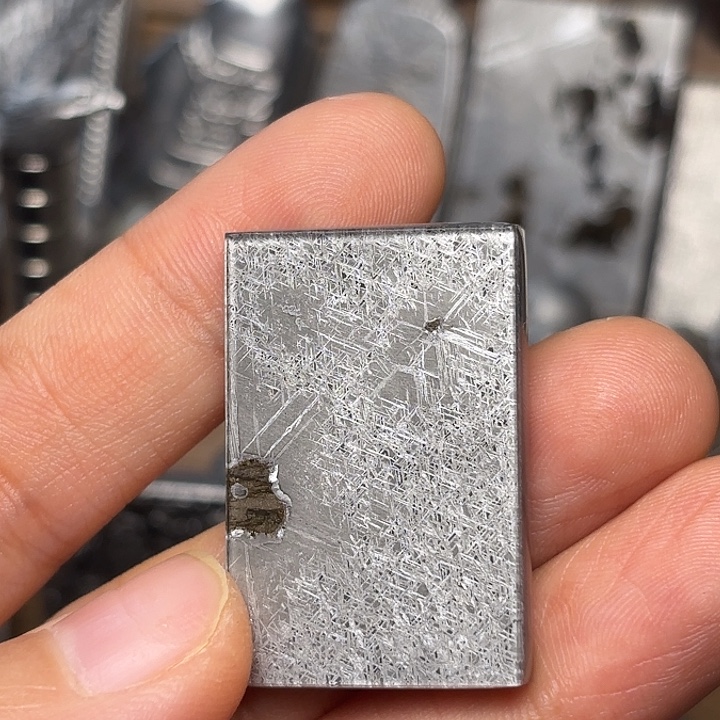 辛***鹏花岗石铁合金星星