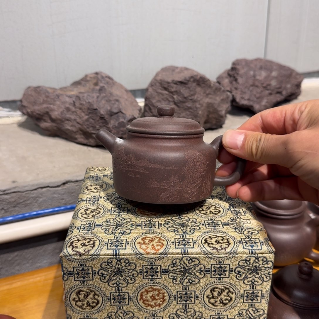 茶壶紫砂原矿原石的制作方法是