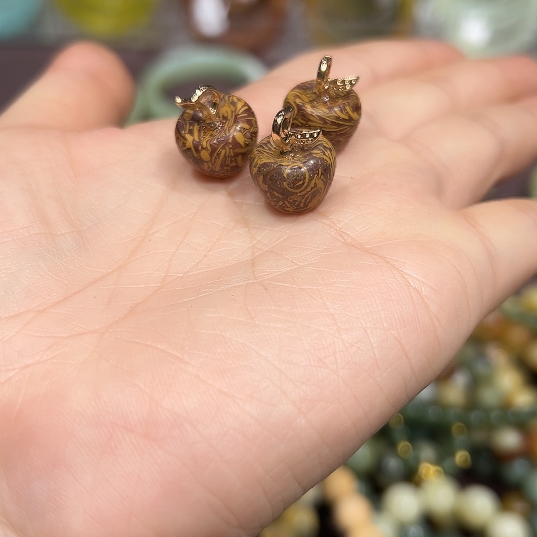 蛇纹石玉未镶嵌手链