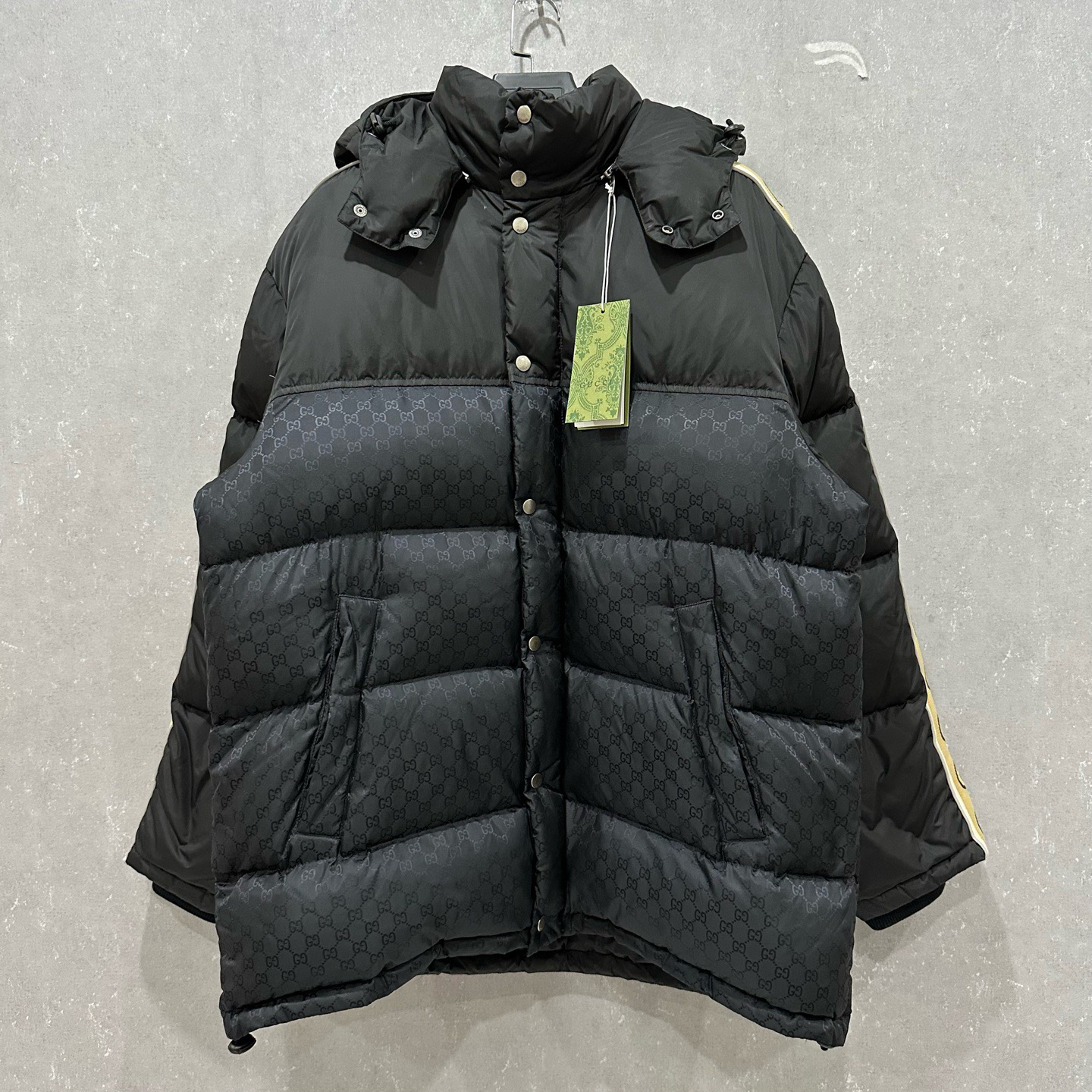 未使用 GUCCI/古驰 双G暗纹满印可拆卸连帽羽绒服52码/005817