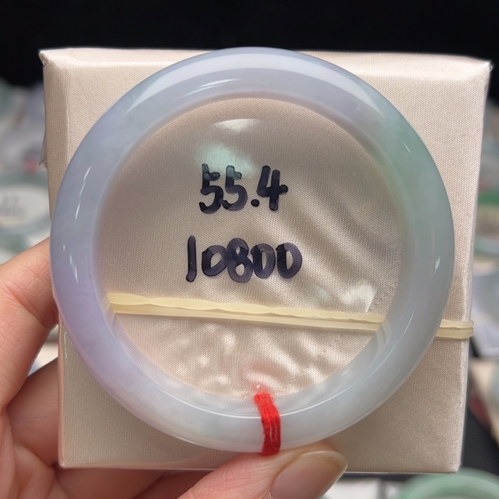 翡翠未镶嵌手镯A货