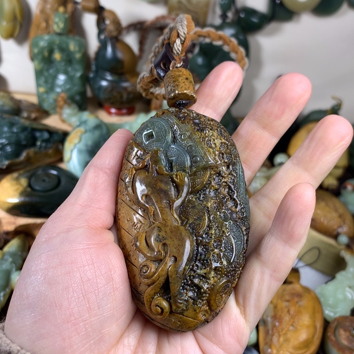 岫岩河磨玉（透闪石质玉）手把未镶嵌