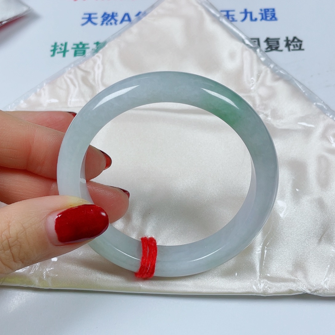 翡翠未镶嵌手镯天然
