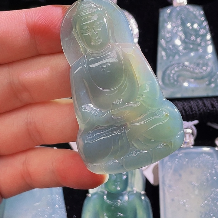 翡翠颈饰未镶嵌57，