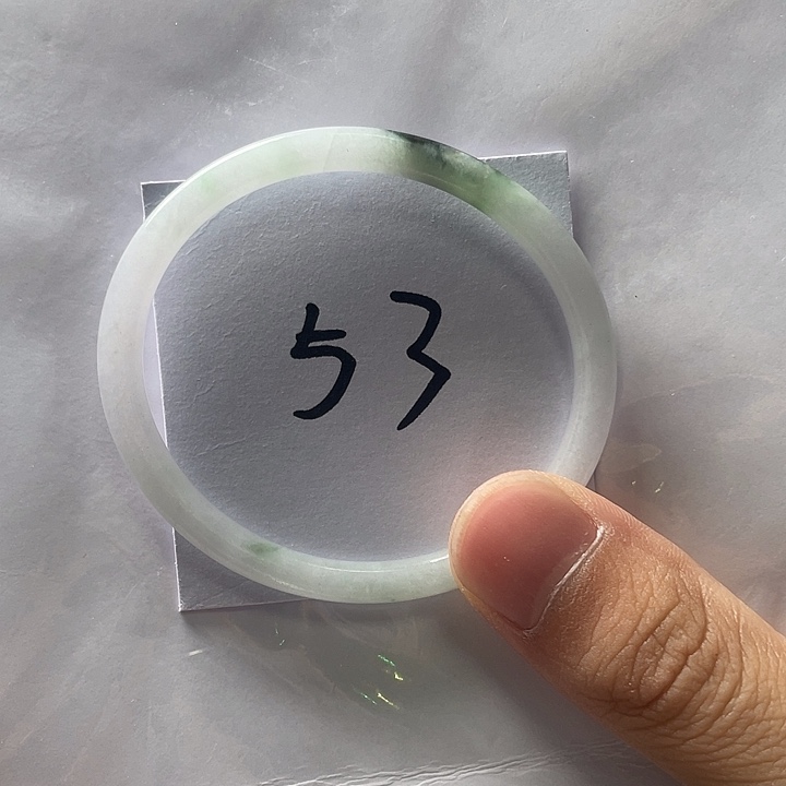 翡翠手镯未镶嵌天然翡翠瑕疵手镯