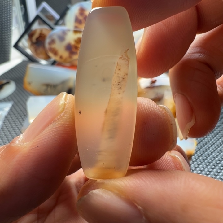 未镶嵌玛瑙/玉髓珠宝奇石