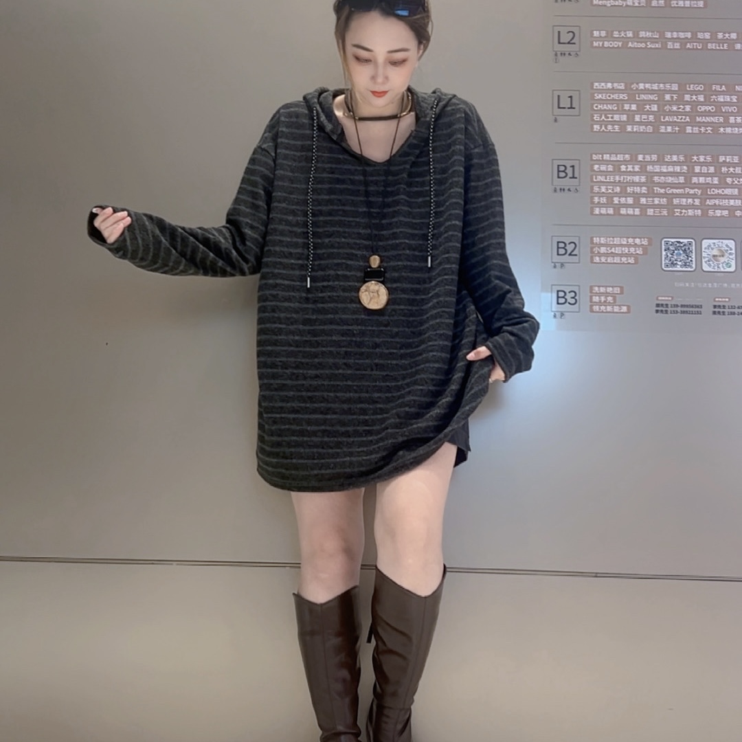 【艾艾392】韩系奶芙绒磨毛条纹连帽中长款上衣秋冬