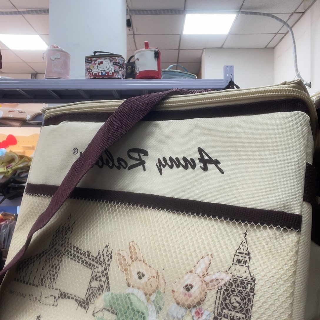 化妆包等各种产品