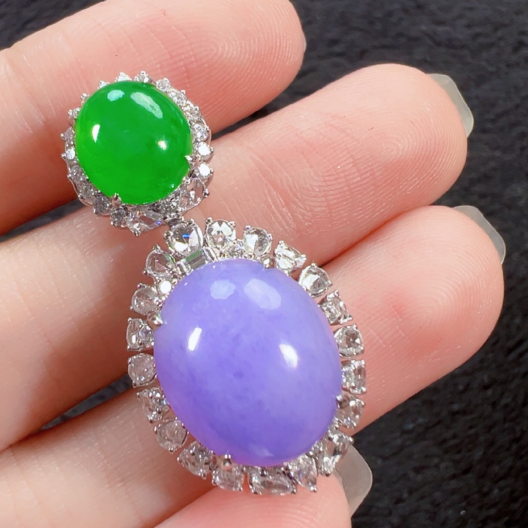 翡翠18K金镶嵌颈饰签收后24小时鉴赏期