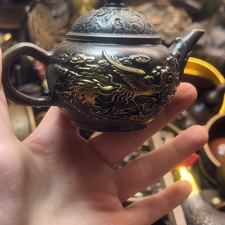 精美铜器工艺品等