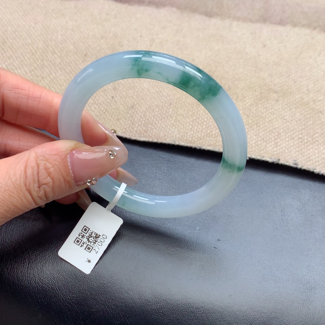 未镶嵌手镯翡翠缅甸翡翠手镯