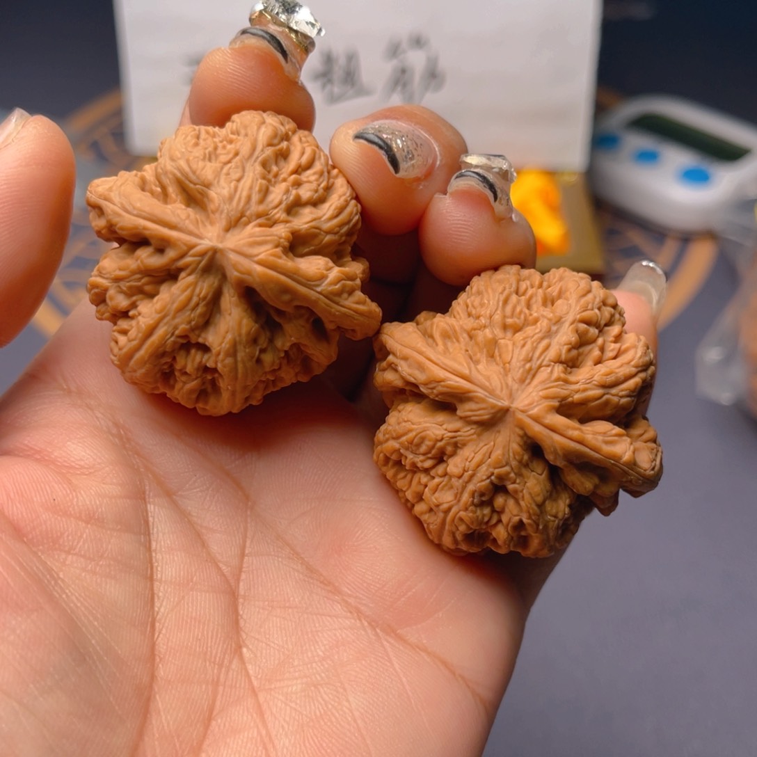 文玩核桃把件43粗筋