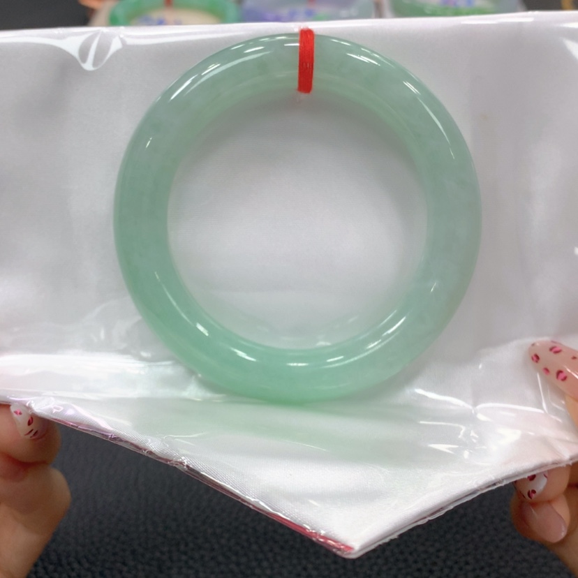 【闪购商品】翡翠手镯未镶嵌翡翠
