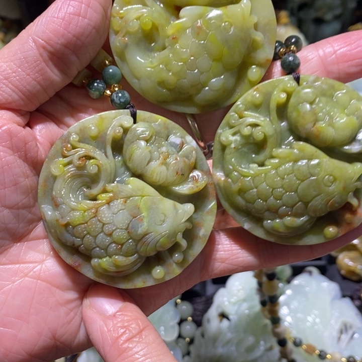 岫玉岫玉吊坠未镶嵌