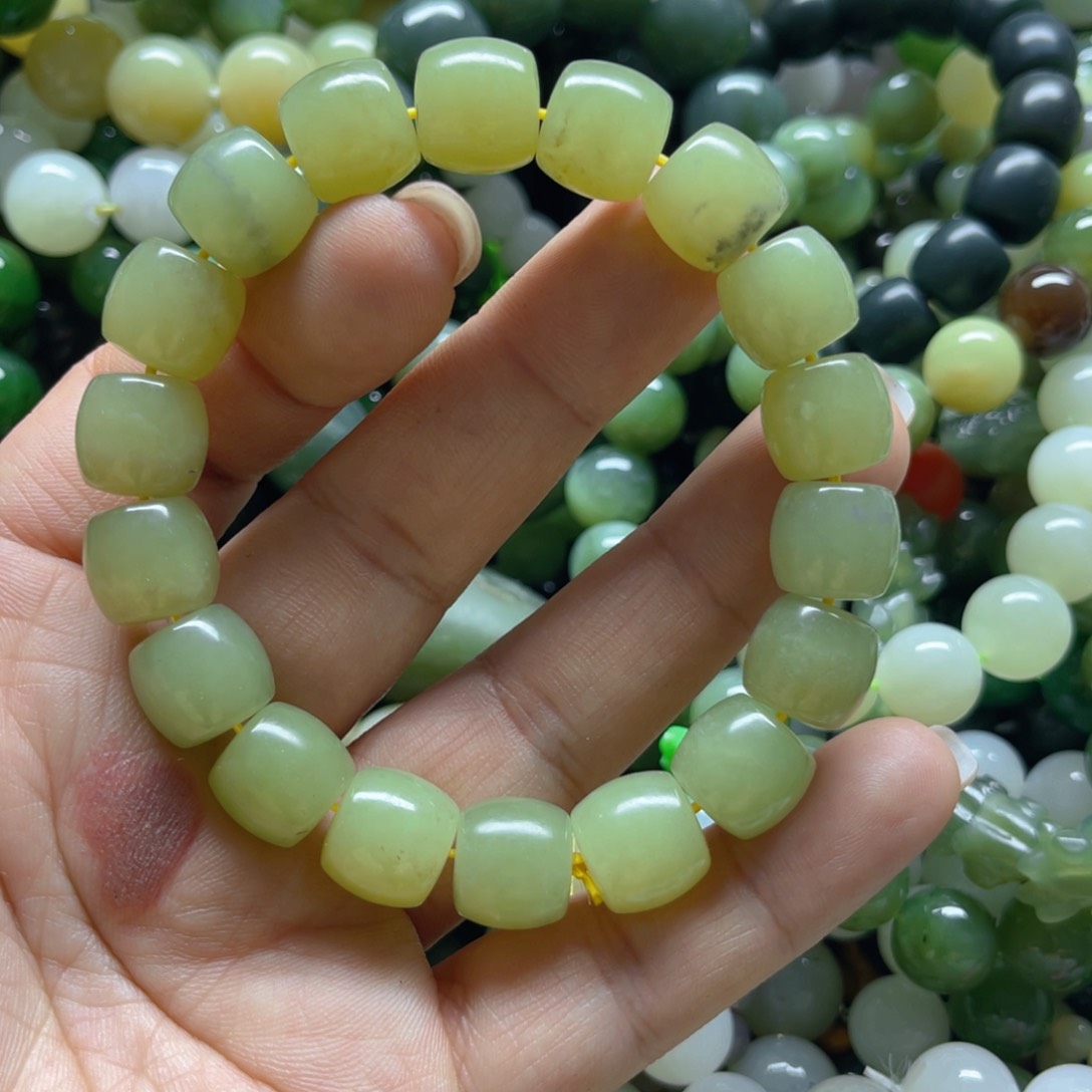 和田玉手链未镶嵌