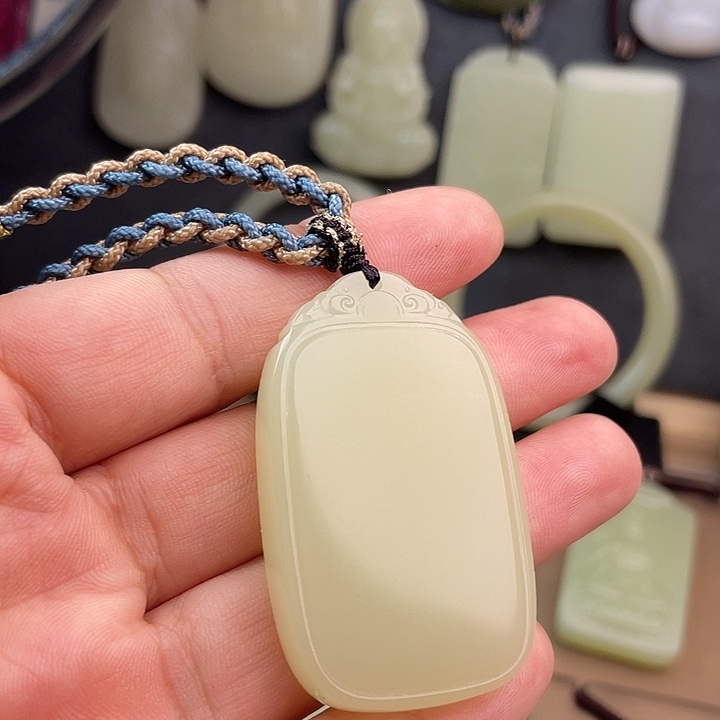 素面无事牌简单大气