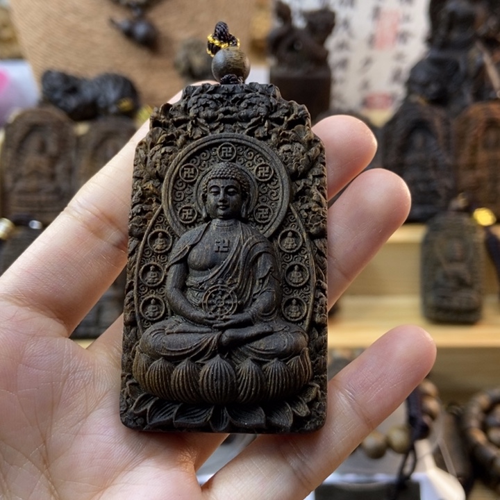 木小*乐芽庄绿奇楠大日牌