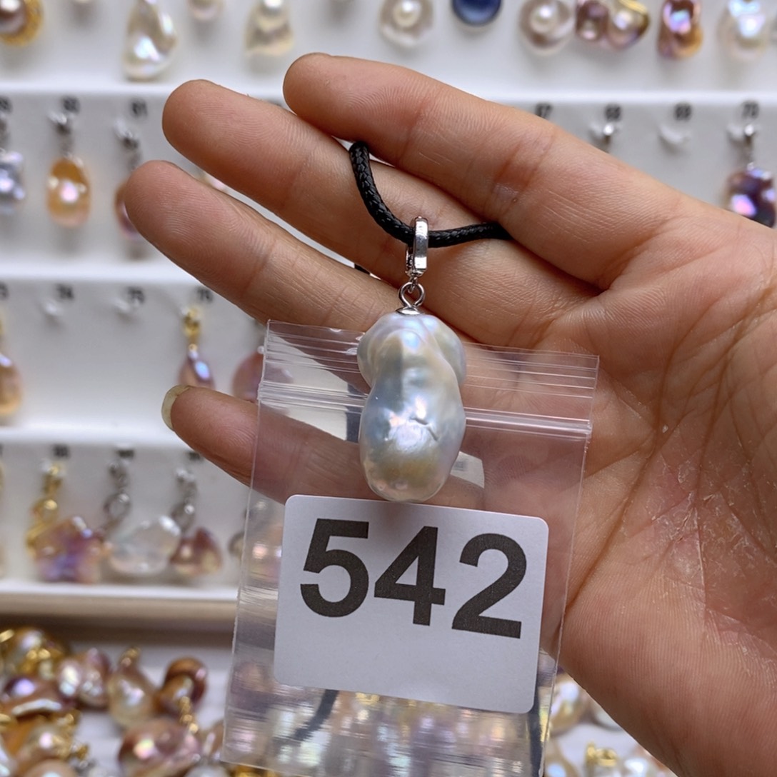 淡水珍珠颈饰银S925镶嵌542