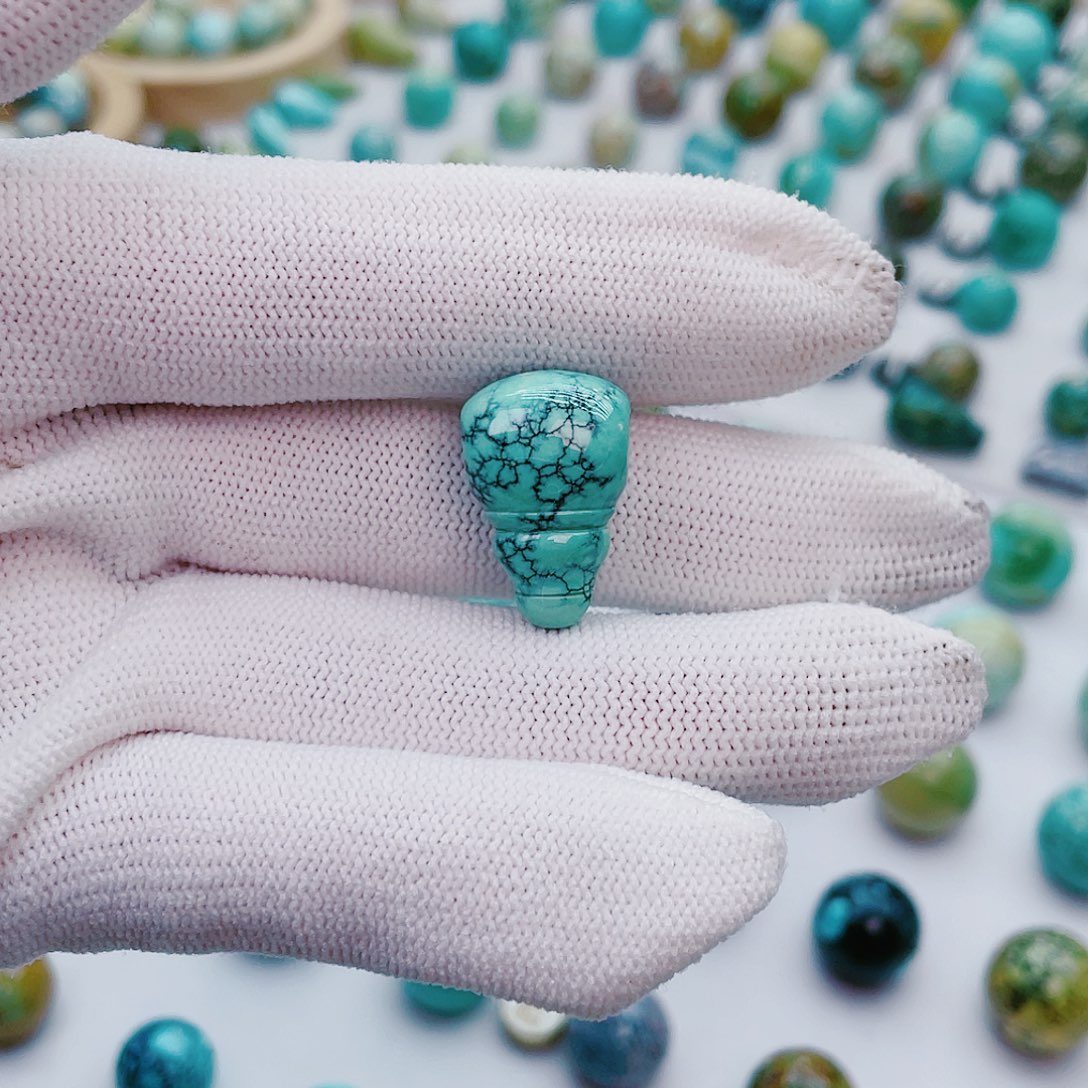 绿松石三通未镶嵌