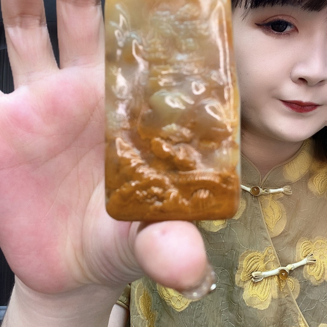*****颈饰未镶嵌和田玉