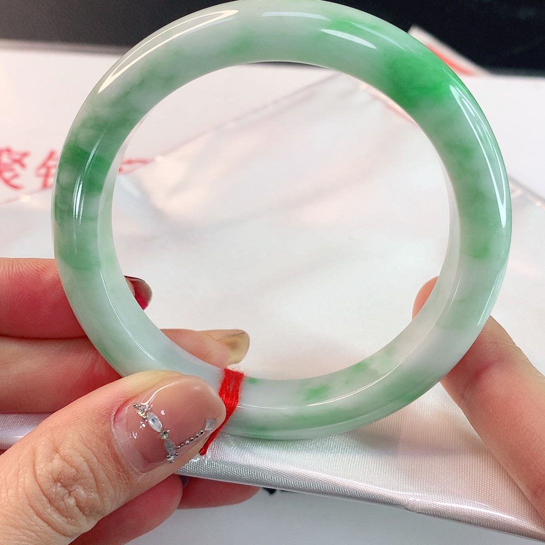 翡翠手镯未镶嵌天然A货翡翠125