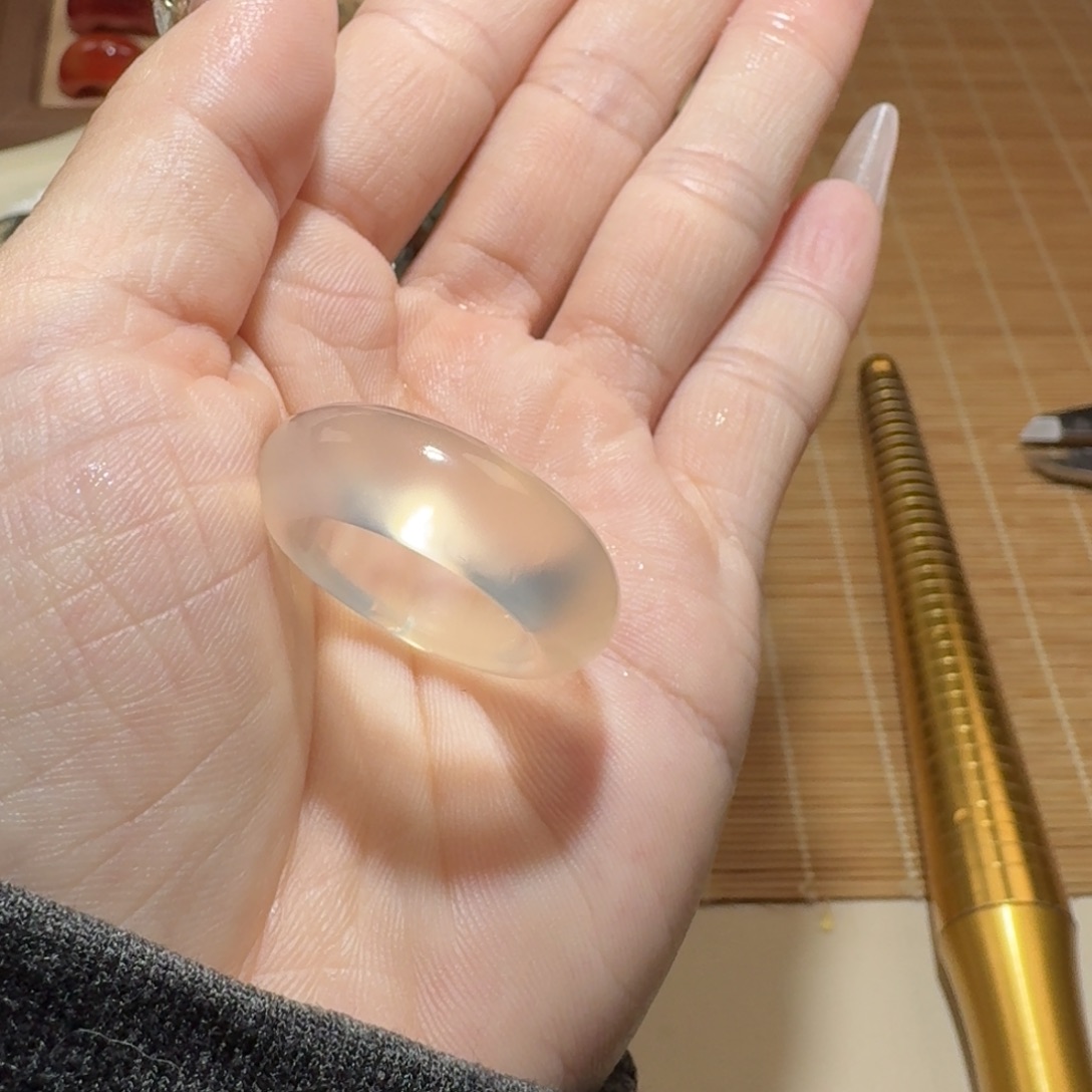 玛瑙/玉髓未镶嵌戒圈15号 港22 香槟灯泡
