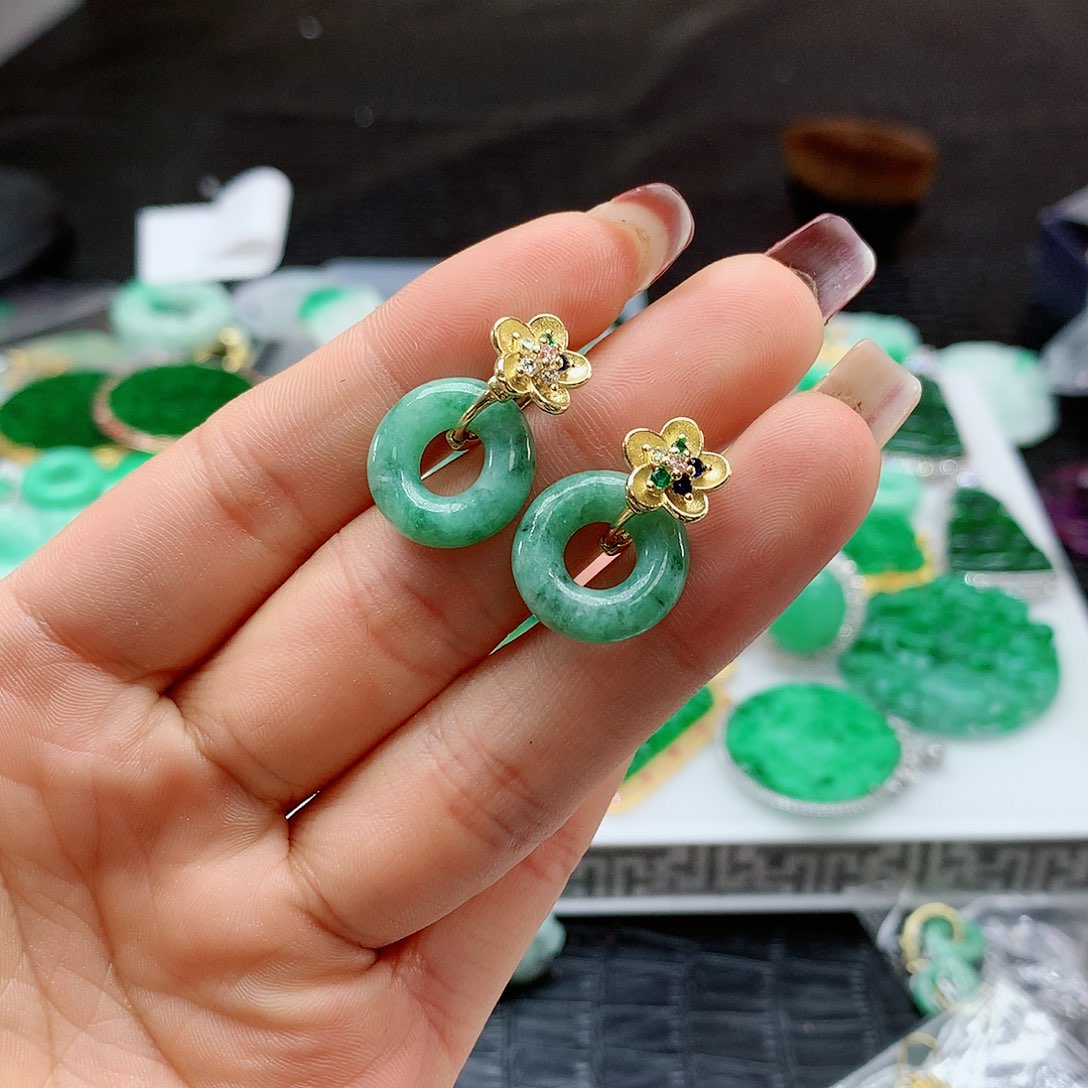【闪购商品】翡翠耳饰未镶嵌，