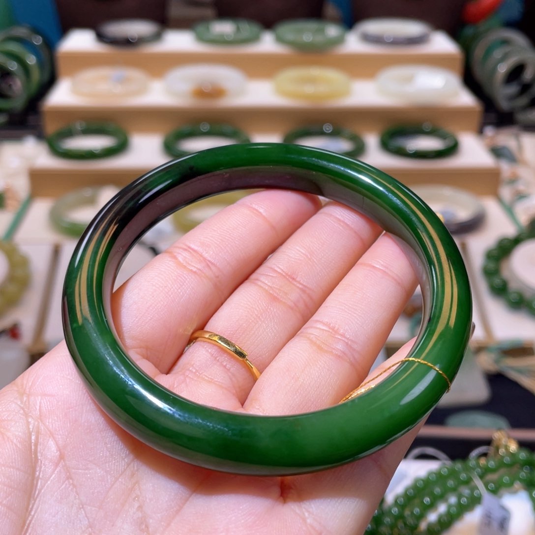 和田玉收藏级红皮碧玉手镯62、63未镶嵌